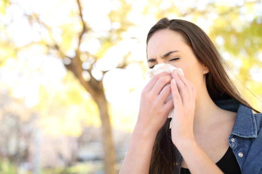 Pollen allergy often causes problems with sneezing and watery eyes. 